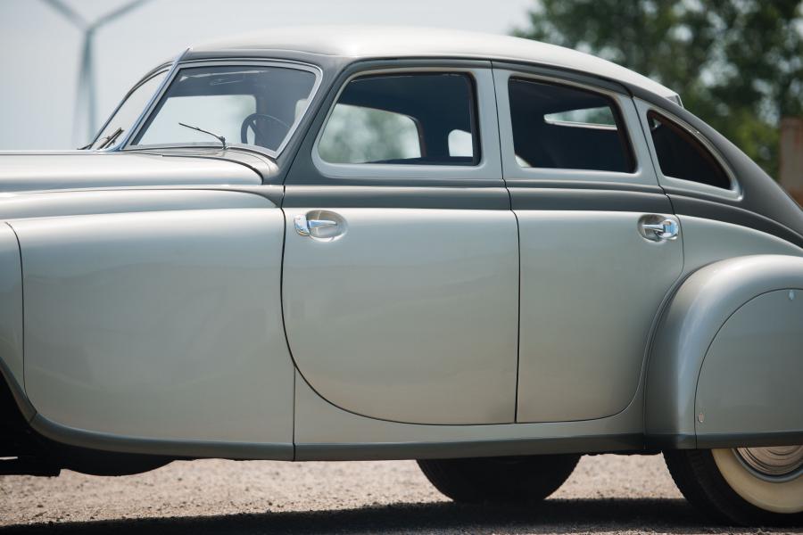 Детали экстерьера Pierce-Arrow Silver Arrow 1933 года  (фото 15 из 42)